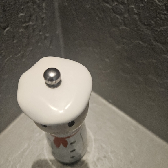 Kamenstein 8.5" Ceramic Happy Chef Cook Pepper Mill Pepper Grinder - Picture 3 of 4